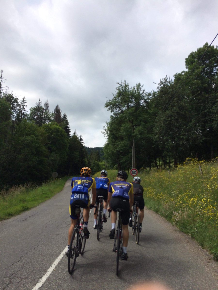 facebook.com/14550053181397… <a href="/roadcc/">road.cc</a> <a href="/avid_sport/">Avid Sport</a> #UoBathCC #spotthosetanlines #Morzine #alpstrip