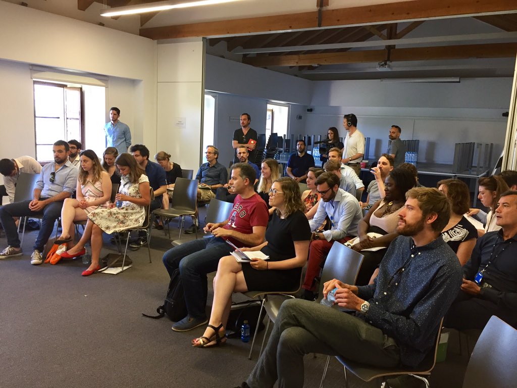 YesEuropeLab's tweet photo. Pour le premier tweet 
☕Let’s go. This morning let’s diagnose, connect and act for the first session about Adaptative Leadership Concepts with Philipp and @AxelleBagot . #YesEuropeLab #TheLabSegovia2018 https://t.co/KWTNnoywWj