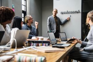 DataGeraldine's tweet photo. A New Organizational Model for Highly Effective Insights Organizations – Part 1 of 2 #marketresearch #organization https://t.co/U2PSpQPA55 via @GreenBook https://t.co/DC40qNUm6w