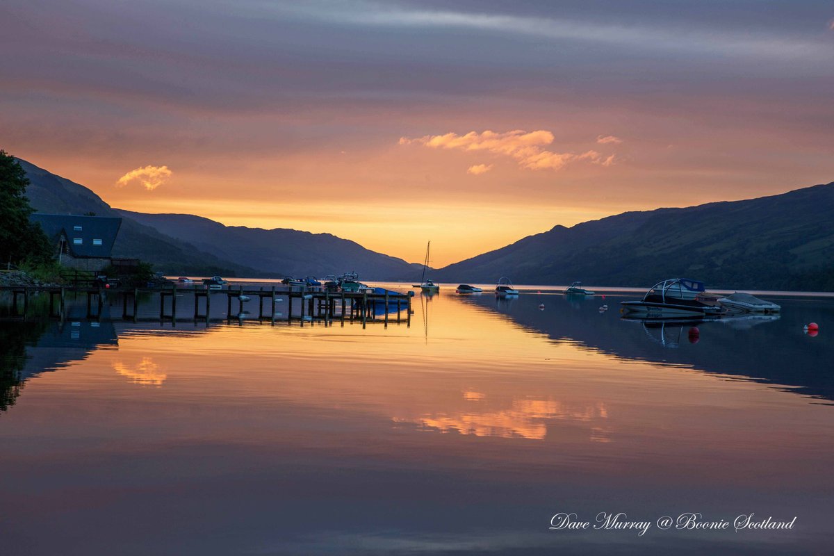 Ways to start the #weekend right: 📍"5 am on Loch Earn" 👌📷 Dave Murray <a href="/Canniejannie/">Dave Murray</a> #scotspirit #lovescotland