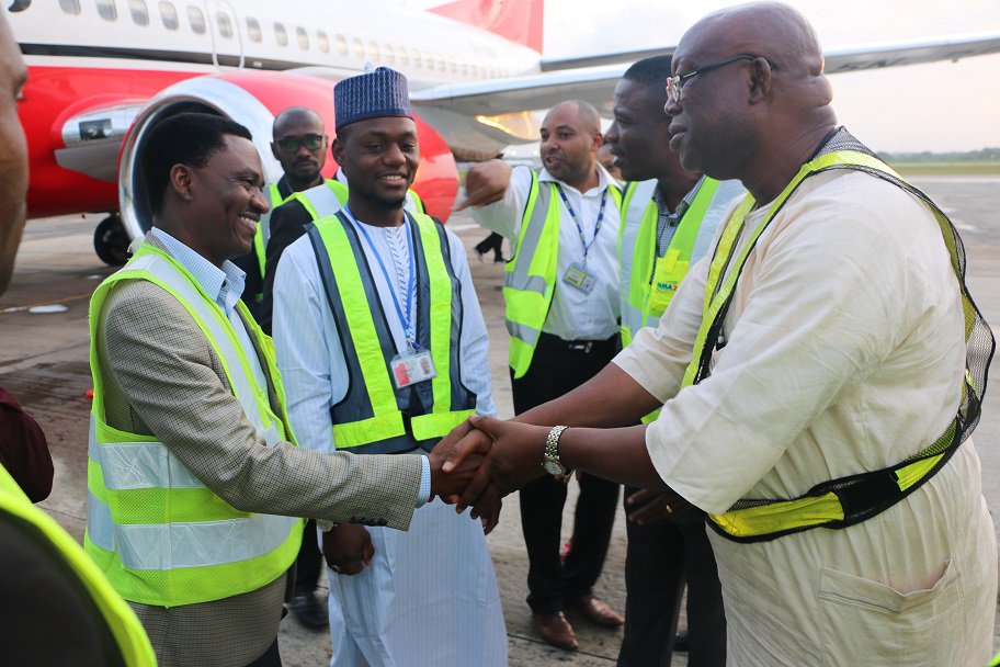 MMA2Bicourtney's tweet image. It was all smiles yesterday as Max Airline undertook a successful #DemoFlight to #MMA2, Ikeja, Lagos. The airline is billed to commence domestic flight operations from Monday July 2, 2018. #MoreThanATerminal #FridayFeeling💃🕺