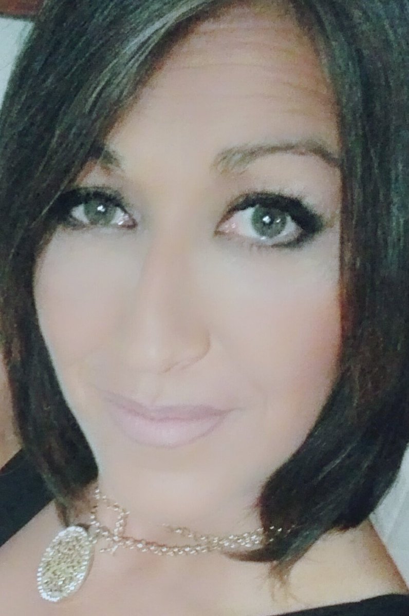MAMIVIRYI's tweet photo. Recuerda que cada día es una oportunidad de vivir, de sentir, de vibrar, de aprender y soñar. 
Porque después de la tempestad vendrá la calma
No desperdicies ningún día de tu vida! Vive!
#FelizViernes🌅💋
#RecuperandolaSonrisa😁💪 https://t.co/yb5pynMTS4