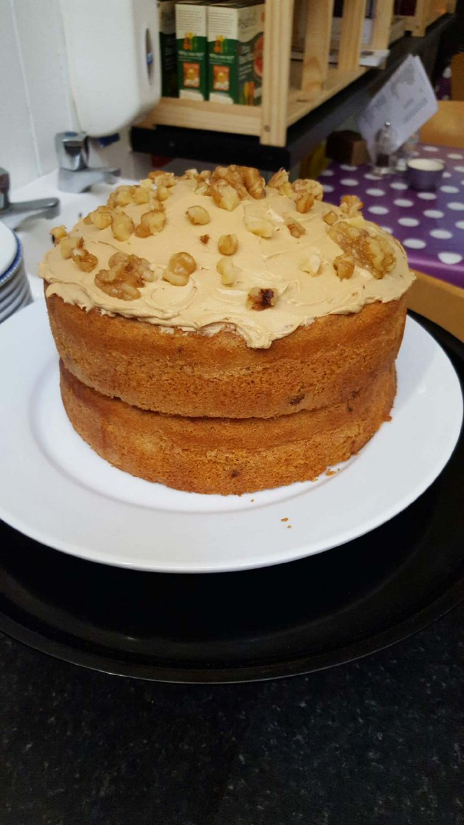 info_beacons's tweet photo. Today at Gegin Fach we have baked ham with various sides and sauces, with creamy raspberry roulade to follow and homemade fizzy rhubarb lemonade to wash it all down. #visitingbrecon #socialenterprise #goodfoodbrecon #raspberryroulade #fizzyrhubardlemonade https://t.co/hn8Lqj3Fe7