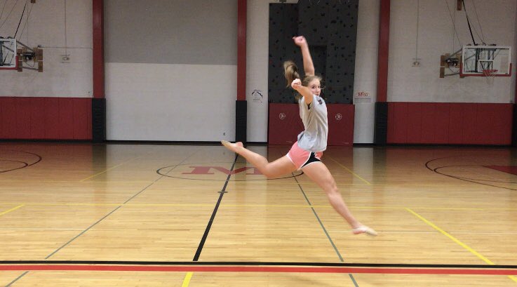 mhspomsteam's tweet photo. Hooray!!! Itβs Friday!!! #FirebirdFriday #MHSPoms https://t.co/WCMhUGPYWI