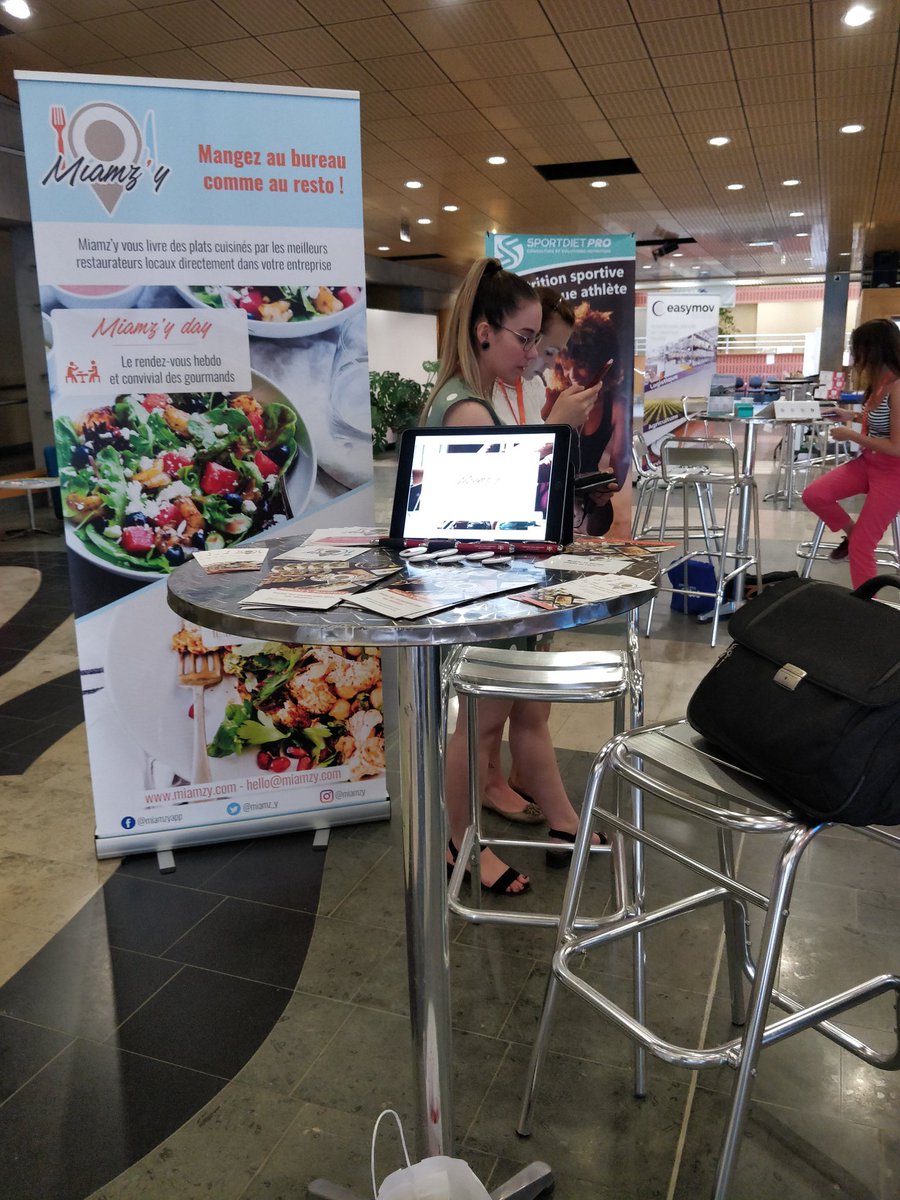 Nous sommes en place  pour présenter Miamz'y aux salariés de <a href="/Michelin/">Michelin</a>  avec <a href="/lebivouac_/">Le Bivouac</a>  et tous les copains 😋