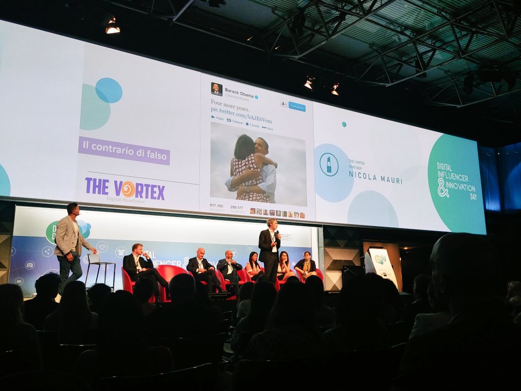 fedeingermany's tweet photo. Il contrario di falso è...(incredibilmente) FINTO! Dietro a ogni foto c'è un lavoro estremo di attenzione al target e al linguaggio utilizzato! Dallo speech di @NicolaMauri a #DIID18 #DigitalDay18 https://t.co/VJqGwrmzAq