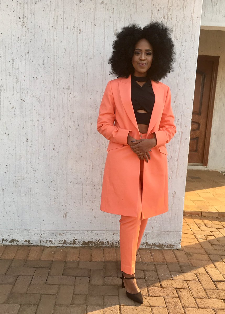Faith_Molefe's tweet photo. “And at the right time, the Lord will make it happen.” 

A GRADUATE 👩🏽‍🎓✨ https://t.co/ABhkXL3snk