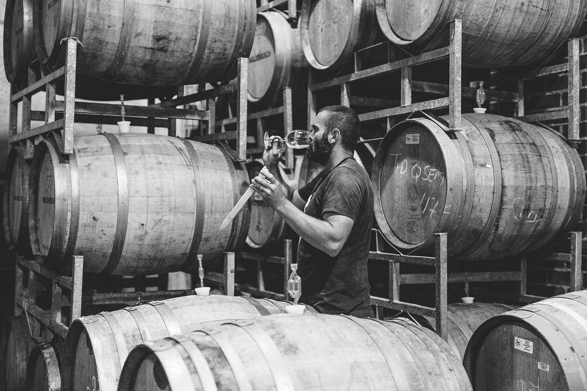 Ex Animo Wine Co (@exanimowineco) on Twitter photo Tim James tastes the new vintage 2017 <a href="/ThorneDaughters/">John Seccombe</a> wines...
winemag.co.za/tim-james-on-t… Tim James tastes the new vintage 2017 <a href="/ThorneDaughters/">John Seccombe</a> wines...
winemag.co.za/tim-james-on-t…
