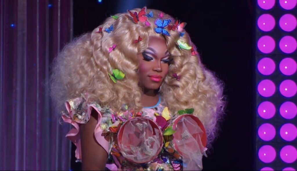 saidalanon's tweet photo. Asia’s butterflies weren’t dead, butterflies are frozen for export, and during the lipsync they just needed to be thawed out. Their wings were just frozen and wet, so they were unable to move that much and fly but they were just fine
So ya’ll need to chill
#RPDRfinale #RPDRS10 https://t.co/Z7RkuwASmQ