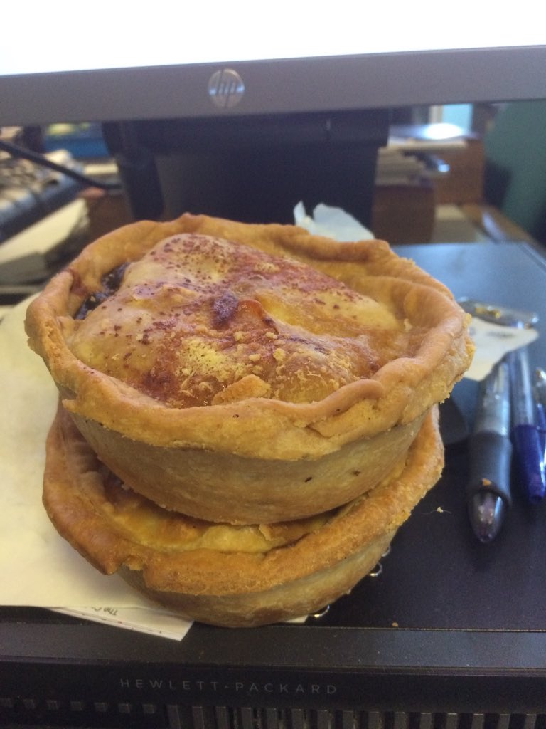 mattdavies71's tweet image. Last day at work pies for everyone at work went down a treat. Thanks @delishbarrow 
#fridaypieday