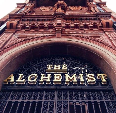 macsinc_design's tweet photo. We're looking forward to working on further projects with @TheAlchemistUK - this time in #London. @Bdaily reports all about the upcoming venues https://t.co/0buVT7qWAc
#macaulaysinclair #hospitalitynews https://t.co/kgKPKlMaAW