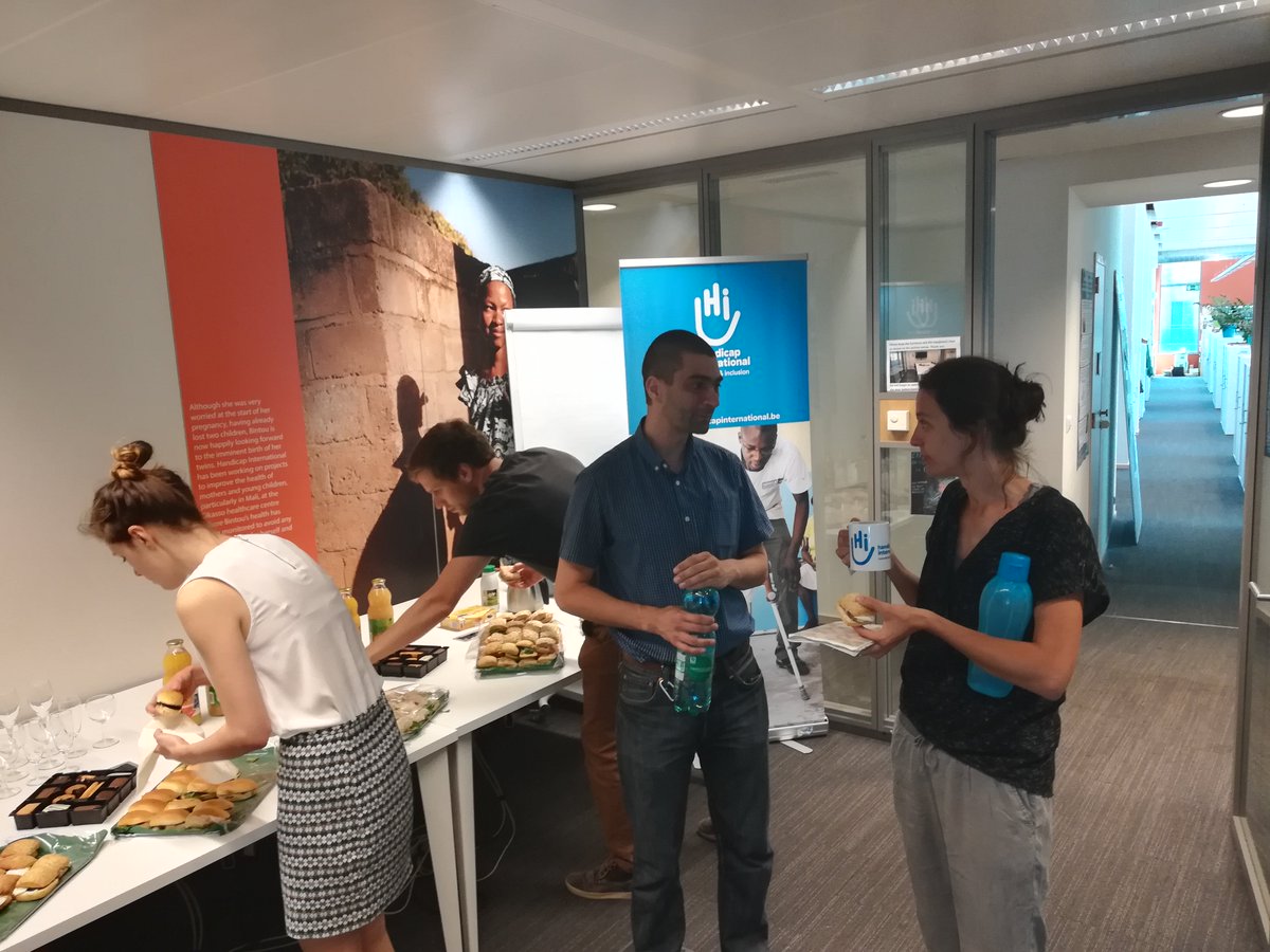 HI_belgium's tweet photo. [#HILunch] “How to implement innovative operations?” - The 3rd edition of the #HumanitarianInnovationLunch of @HI_Belgium, @MdMBelgique &amp; @DoktersvdWereld will start in a minute. Watch it live through this link: https://t.co/rFaRvCMvZO https://t.co/tkdxXjCZ5c