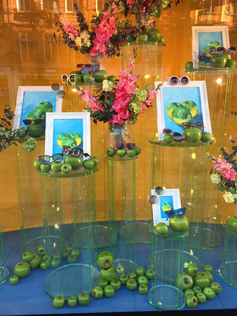 3 Way Displays tweet media