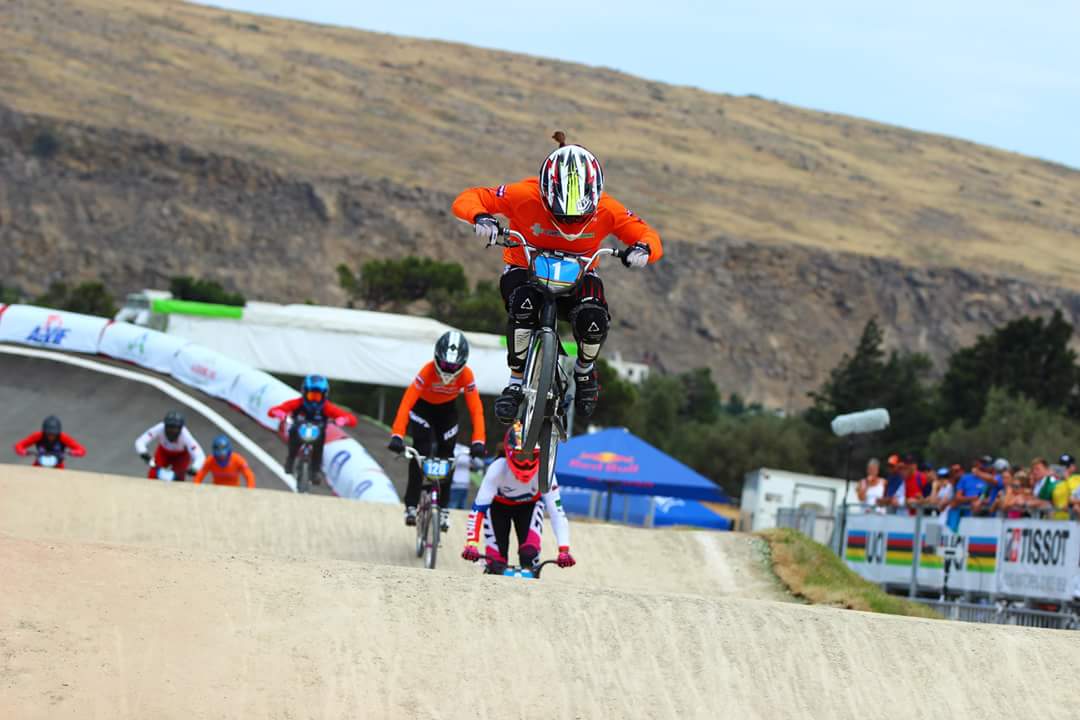 bakubmx2018's tweet photo. Here is a photo report 📸 from 7th of June 🤩 Trainings 🚴‍♀️🚴‍♂️ Races 🔥 Awarding Ceremonies 🏆

#bmxworld #baku2018 #bakubmx2018 #azvif #Azerbaijan #UCI https://t.co/MYwY0k4vkp