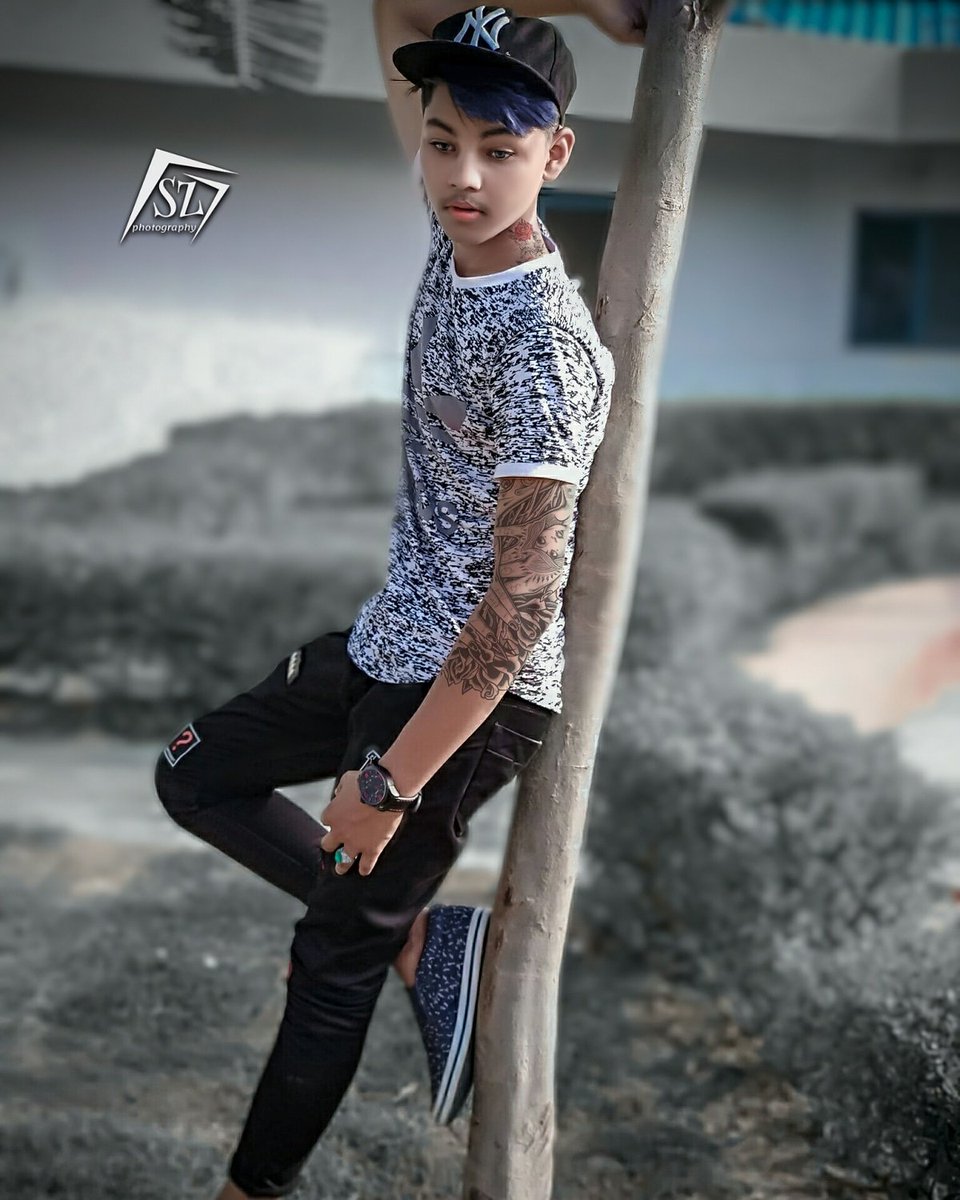 samwel_zaheer's tweet photo. Just believe in yourself
#samwelphotography #samwelzaheer #szphotography #sam #samwel #zaheer #samwel_zaheer #mensfashion #haircolor #tattoo #pepejeans #addmeonsnapchat #addidas #highfashionmen #ottdfashion #dubaifashion #indianfashion #naturalhair #look #menshair https://t.co/FecDAAQLOy