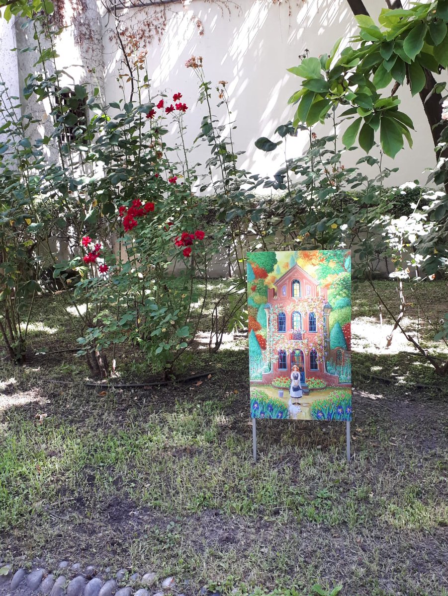 Ecco un'anteprima della mostra di Nicola Pankoff che si inaugurerà domani nel giardino di Palazzo Natta. 
Vi aspettiamo numerosi dalle 11, pronti a sognare tra fiabe e dipinti.
#NicolaPankoff #dipinti #fiabe #Novara #PalazzoNatta #inaugurazione #mostra