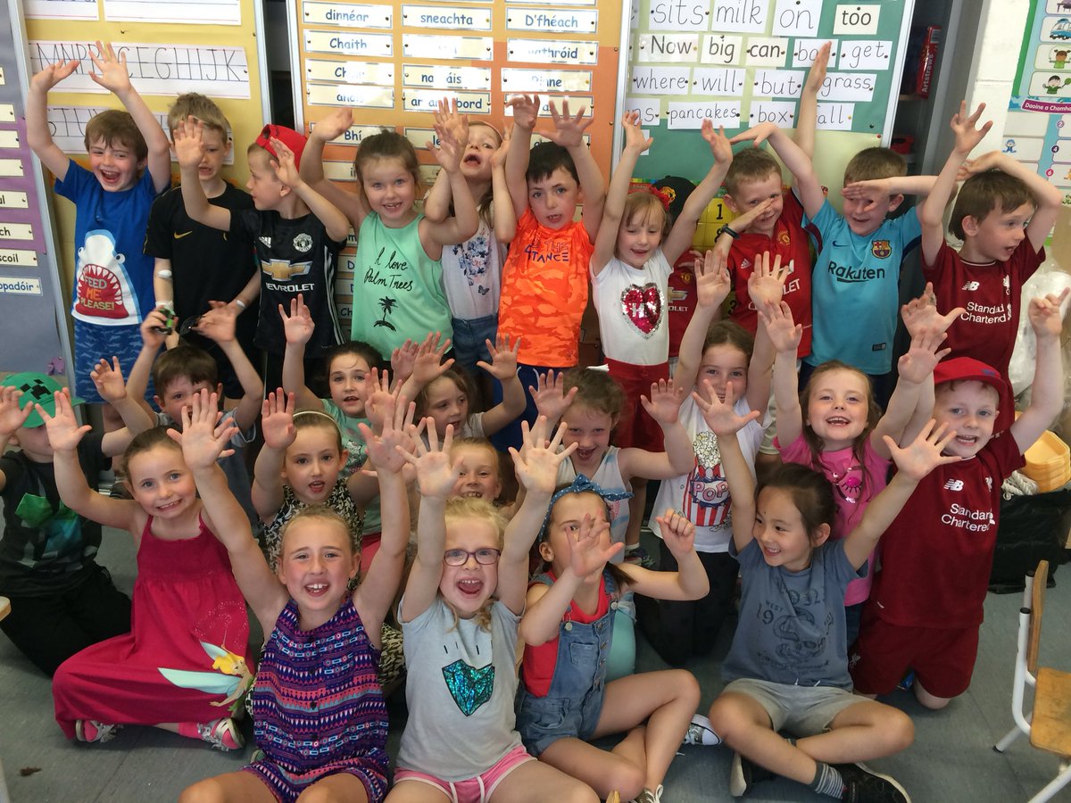 MuinteoirGrace's tweet photo. Thank you for a great year Rang Grace!! ❤️❤️❤️ https://t.co/8TXbsExvmv
