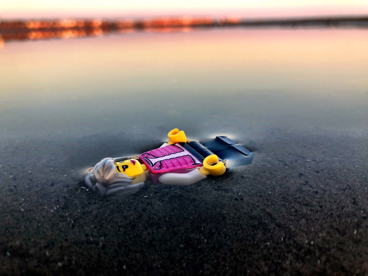 Nearly half of drowning victims had no intention of entering the water. If you unexpectedly find yourself in cold water - three words can save your life. FLOAT TO LIVE until #ColdWaterShock passes and you can control your breathing #999Coastguard #RespectTheWater #FloatToLive