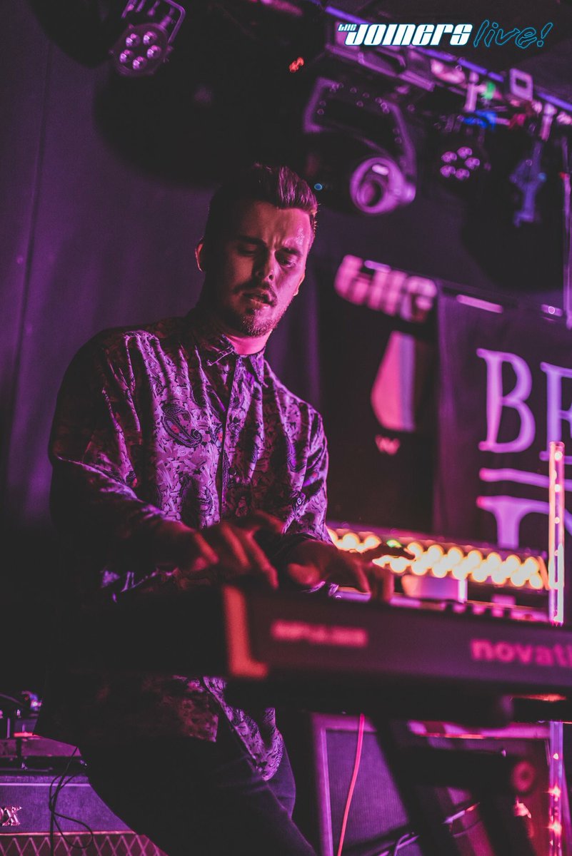 jmstack1's tweet photo. 💚 @joinerslive @veridianuk #veridianuk #veridian #40826D #bellevuedays #southamptonjoiners #joiners #joinerslive #southampton #music #band #live #livemusic #gigs https://t.co/bXBi6B0mJN
