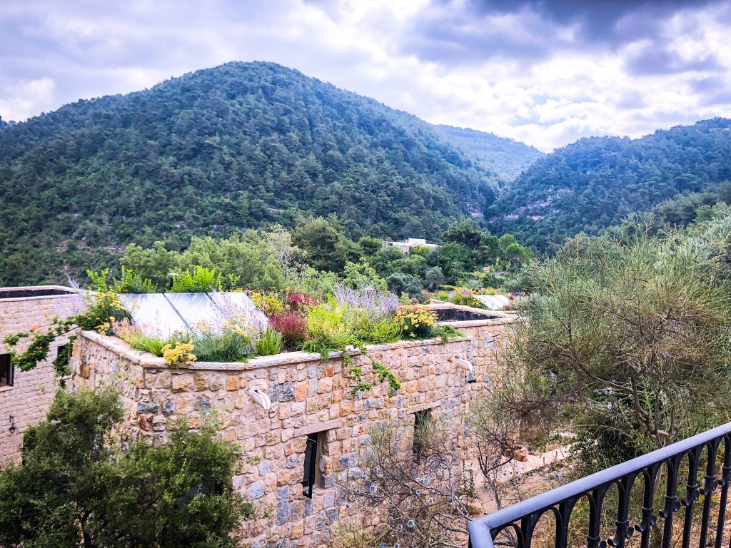 Virtu0uso's tweet photo. The Typical Village 😍
-Bkerzay, Chouf https://t.co/MBZIB2ckmx