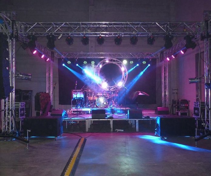 JukevalEventos's tweet photo. jukeval eventos te ofrece lo mejor en sonido e iluminación, realizamos cualquier evento que necesites. No lo dudes somos tu empresa de eventos. https://t.co/ou6C4aecdU