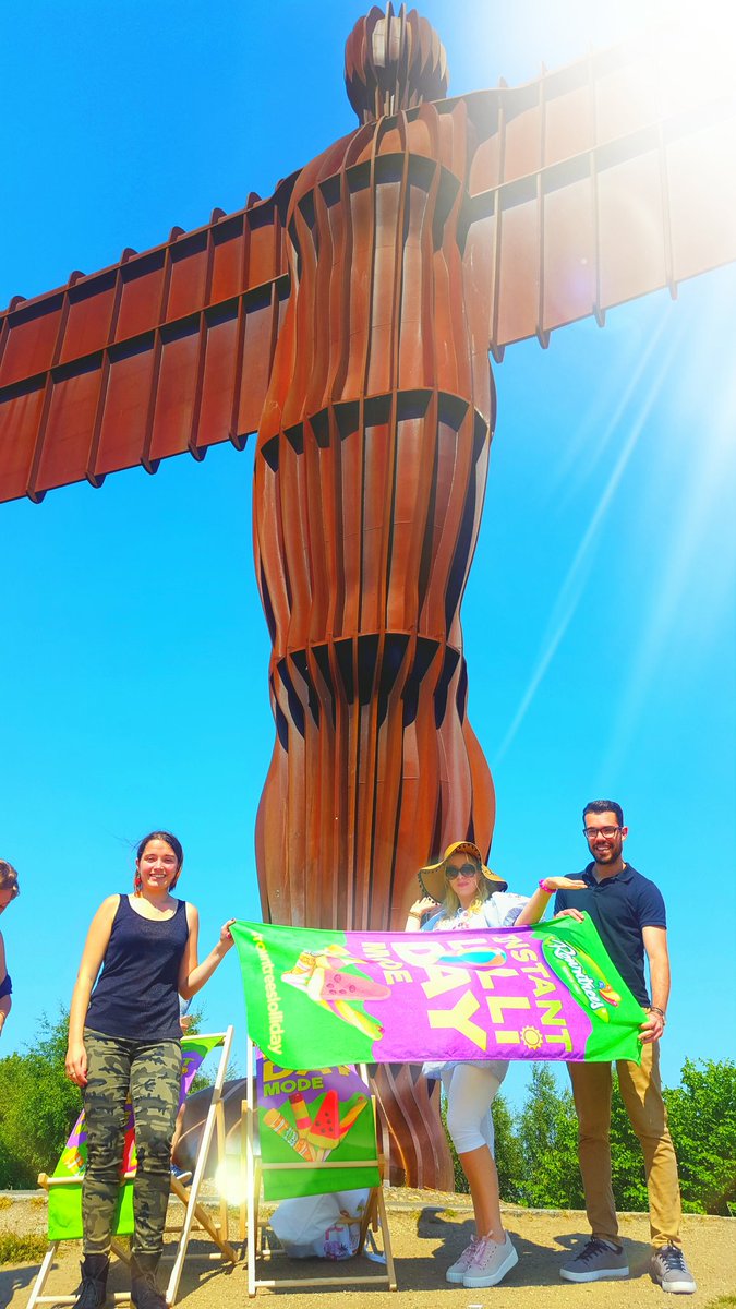 HyattiFitness's tweet image. Great day in the Sun with Rowntree come join the fun #rowntreeslolliday #J&amp;amp;K #Sunshine #blueskies #lollies #janeyjay