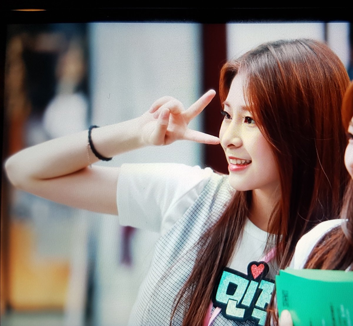 147_Company's tweet photo. 180629 #공원소녀 #GWSN #민주 명동 버스킹 프리뷰 by SinC @kiwipop_GWSN https://t.co/s2wjYHbbFS