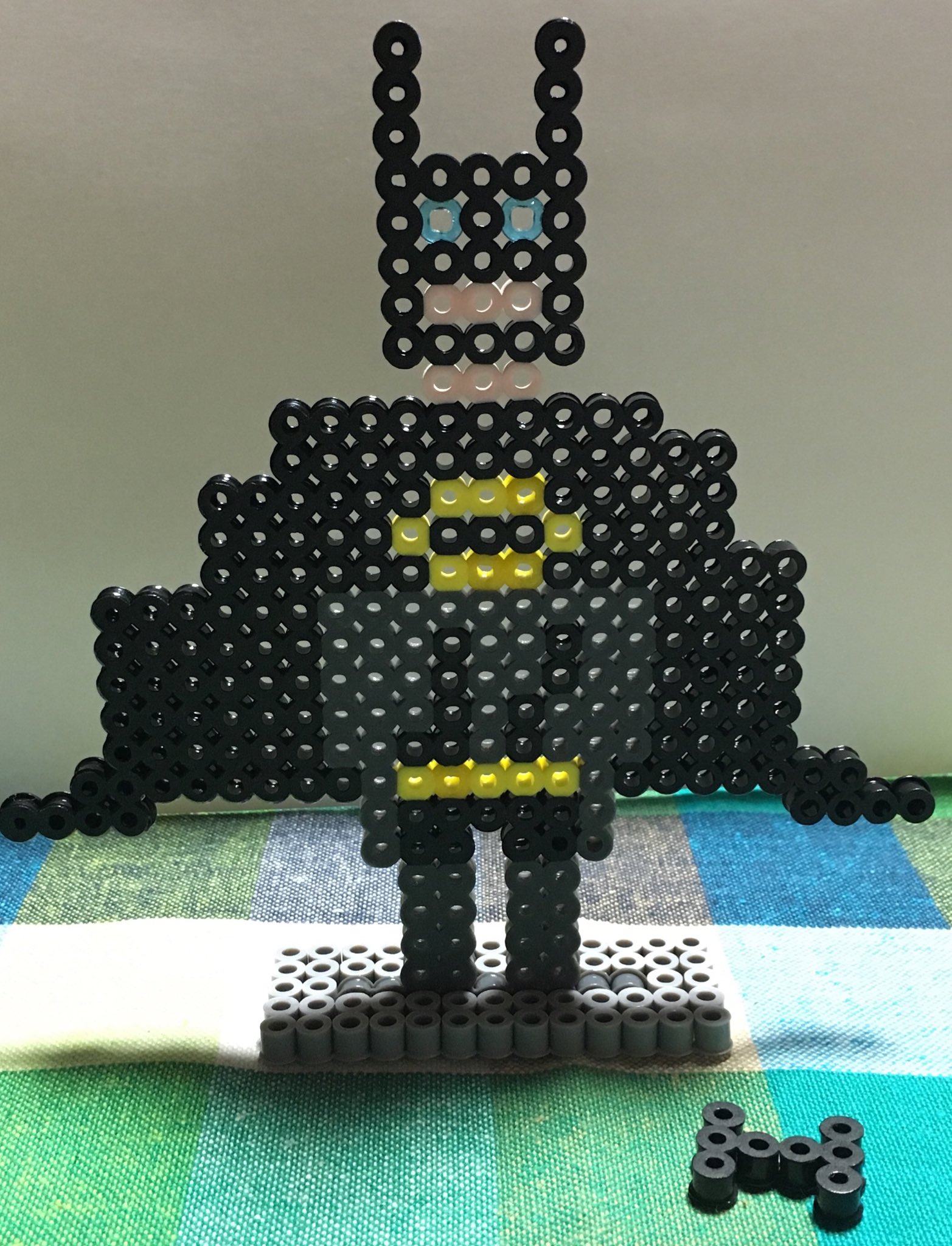 だまだま レゴバットマン 左が5歳児作 かっこいい アイロンビーズ T Co Mdimbhfm3g Twitter