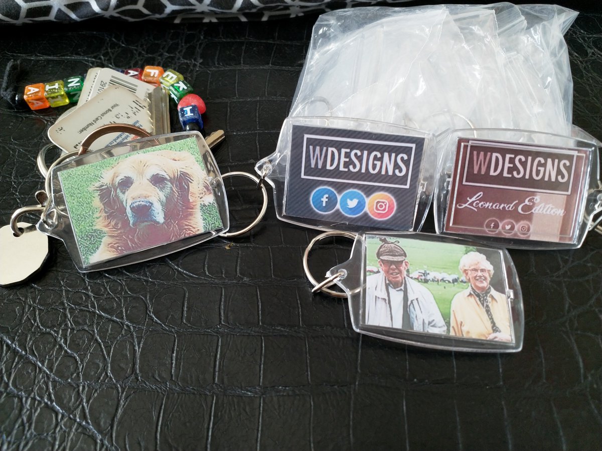 WayneDesigns92's tweet photo. WDesigns Keyrings! Here is some for my Family! ๐ก๐ช
Keep your eyes open for Free Custom Keyring Giveaways! ๐
#WDesigns #DenisonLeonard #Keyrings #FreeGiveAways #Family https://t.co/OL4lIFGuQe