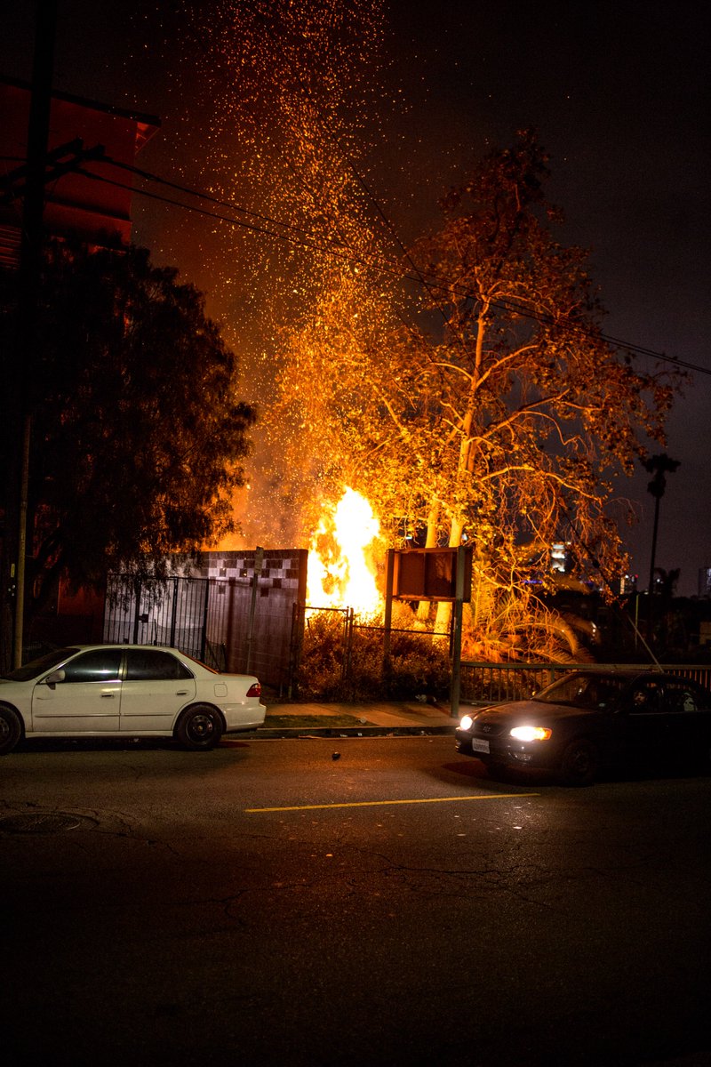 Breaking news Fire on Benton Ave. <a href="/latimes/">Los Angeles Times</a> <a href="/LosAngelesNews_/">LosAngelesNews_</a>
