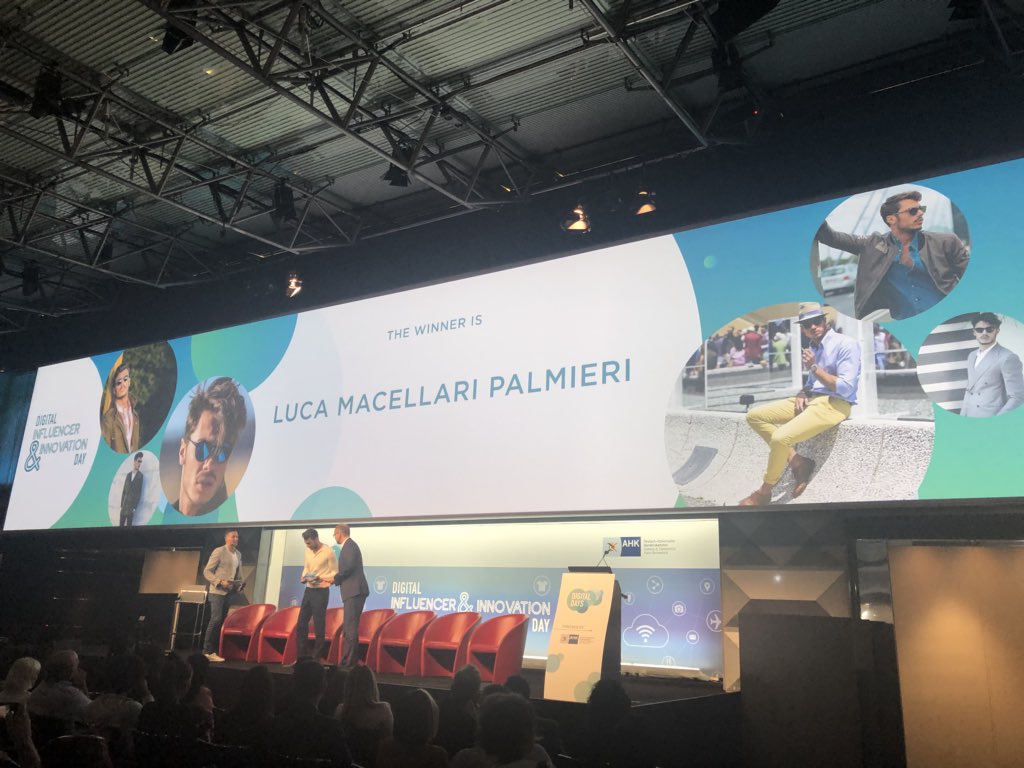 lavi_lorenzetti's tweet photo. #DIID18 | #DigitalDay18 premia Luca con una @MINI_Italia Cabrio !!!
Dove ? Solo con @AHK_Italien a Palazzo Mezzanotte !
@Influs_it | @EY_Italy | @EY_Italy https://t.co/YpepEagCCv