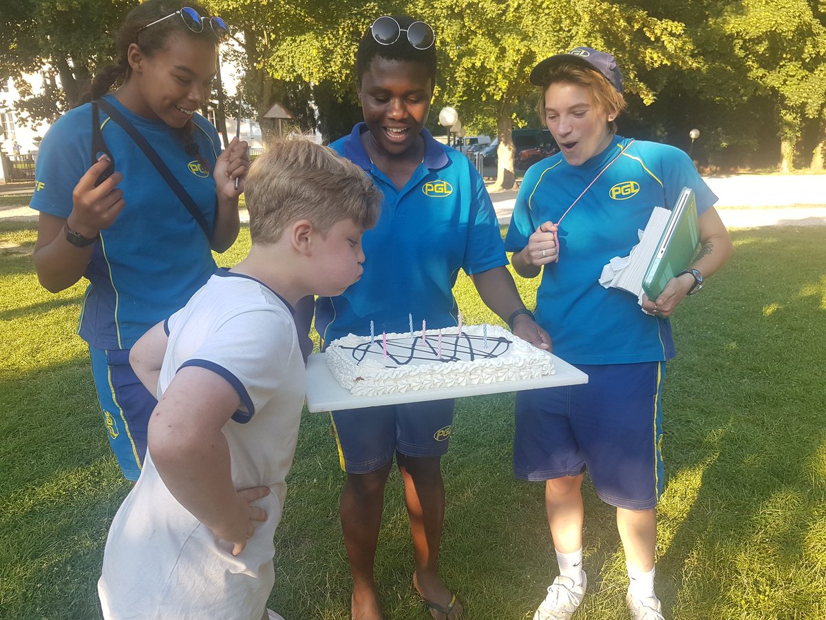PglRh7's tweet photo. Happy birthday Alfie! PGL celebrate in style! 🎂 https://t.co/TpnvOloUII