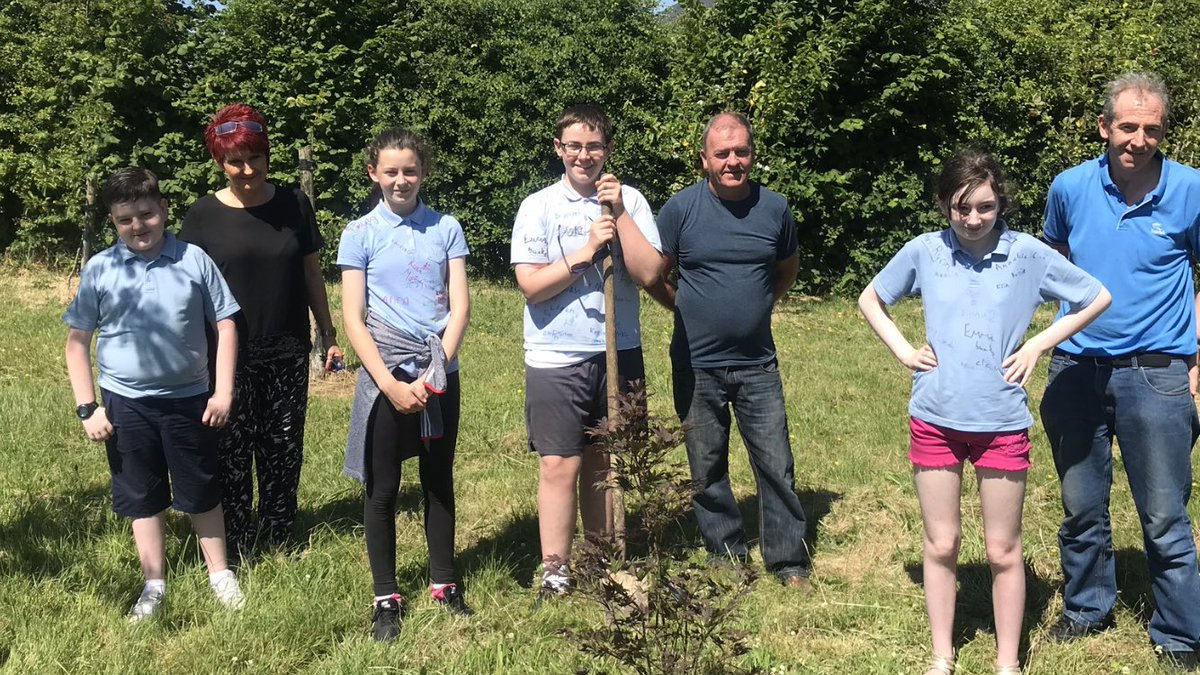 KilconnellNS's tweet photo. A beautiful parting gift from our graduating 6th class- a Japanese Maple for our orchard. A special thank you to our Duncan Medal winner Jack and his parents https://t.co/ihehxoi8jC