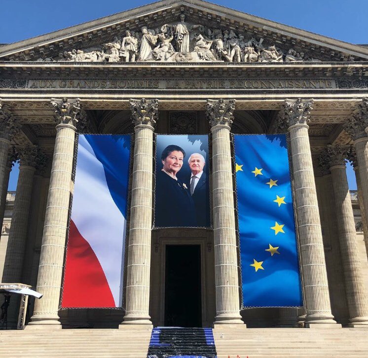 ANDMJfr's tweet photo. L’ANDMJ sera présente à paris pour cette entrée historique d’une Grande Dame de France et son mari. Deux adhérents seront présents lors de cette cérémonie. Ne jamais oublier l’exemple de cette immense figure républicaine et européenne. #andmj #Pantheon #SimoneVeil https://t.co/KcyiWtOf2h