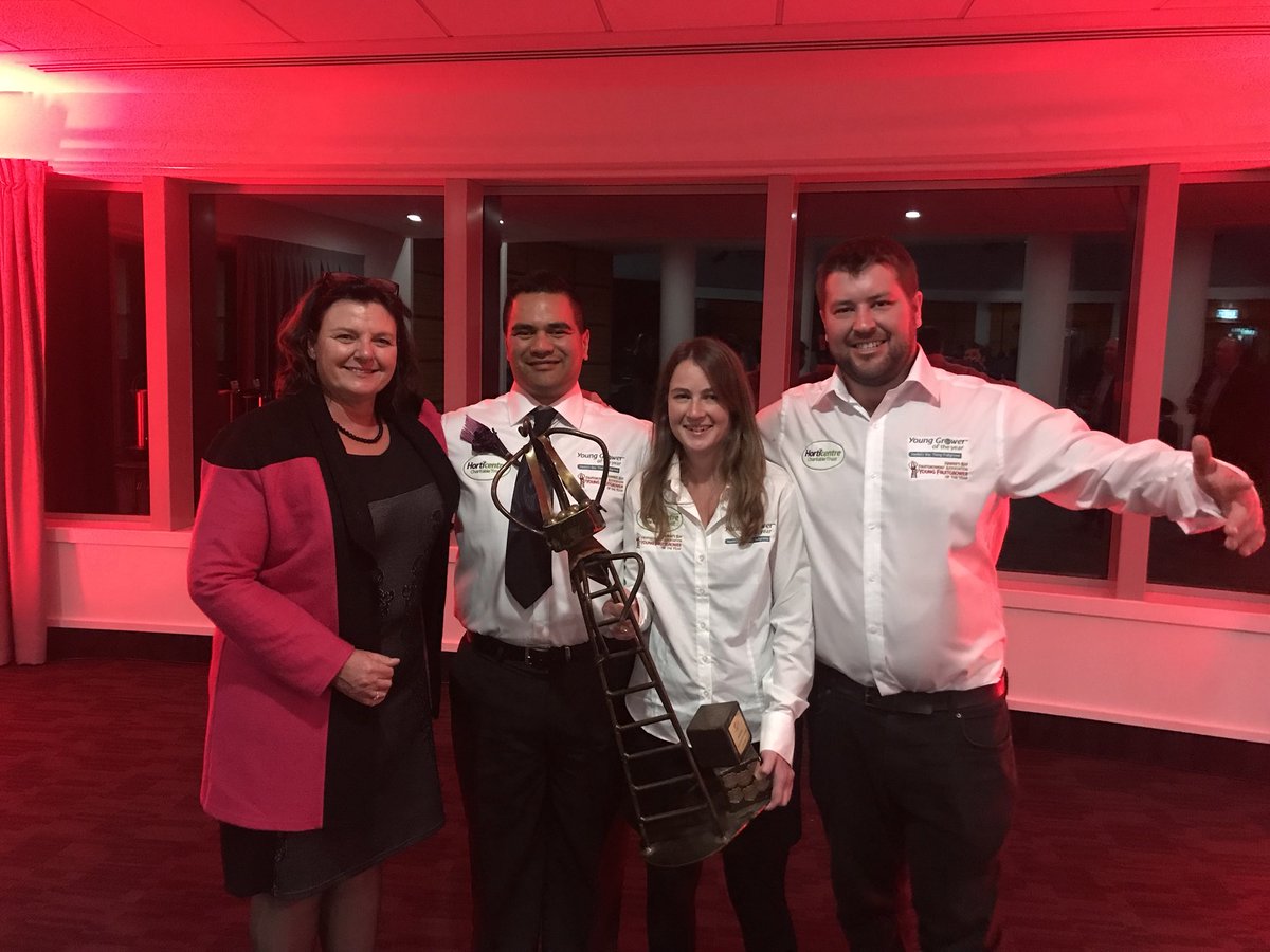 Lesleyattalk's tweet photo. HB Young Fruitgrower of the Year. Third Anthony Taueki, second Tom Dalziel and first is Lisa Arnold #fantasticevening #firstwomanwinner #firstorganicwinner https://t.co/tZqEyFQz8n