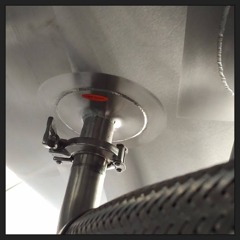 GalxC1's tweet photo. Brewery installation by GalxC Cooling Services Ltd #GalxC #brewery #installation #FVs https://t.co/rD25W8bqlH