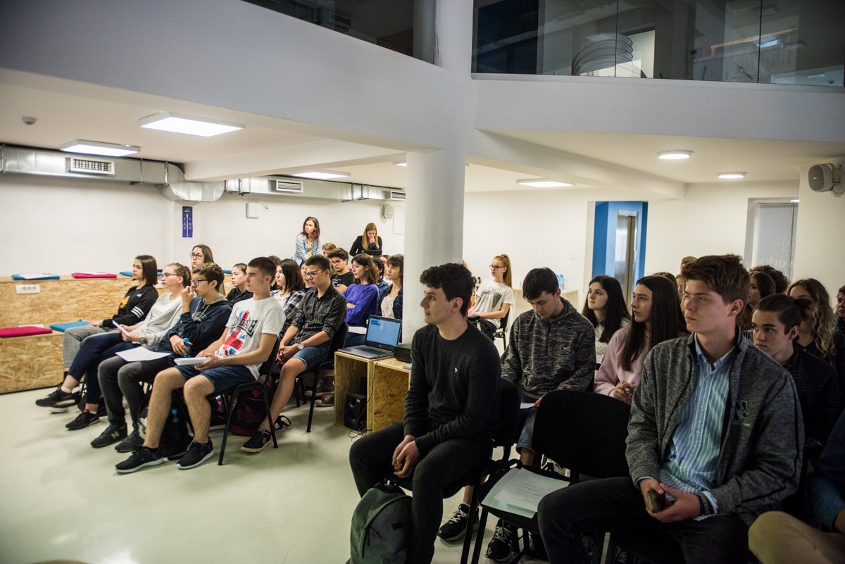 UNFPABiH's tweet image. We are proudly partnering with @MostarSYP in exploring the issues of #stigmatization and discrimination of marginalized groups in BiH! #Youth @UNFPA @UNmigration