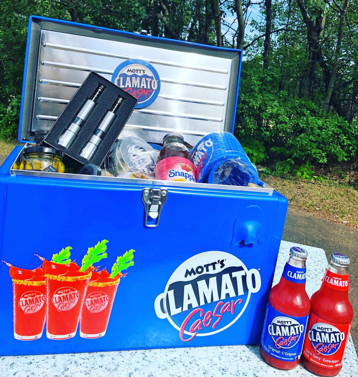 BelvedereGCC's tweet image. Want a chance to win this Deluxe Mott’s Caesar Cooler? Every time you purchase a Mott’s Caesar at the Snack Shack you will be entered for a chance to win!!! #belvederegcc #whyibelong #caesar #mottsclamato @mottsclamatocaesar