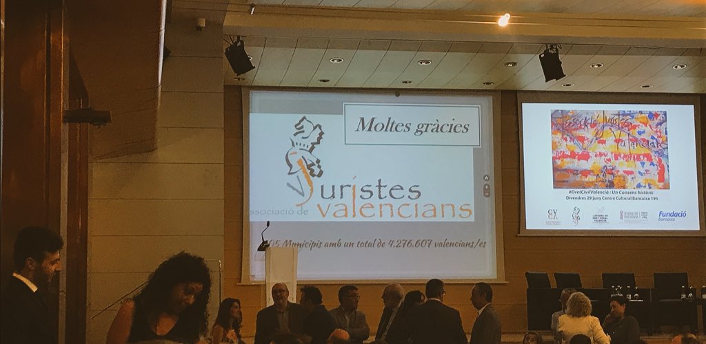 #juristesvalencians en #DretCivilValencià amb <a href="/R_Serna_Montero/">Rosa Serna Montero</a> presidenta de <a href="/AJAValencia/">AJA Valencia</a> com una de les ponents.