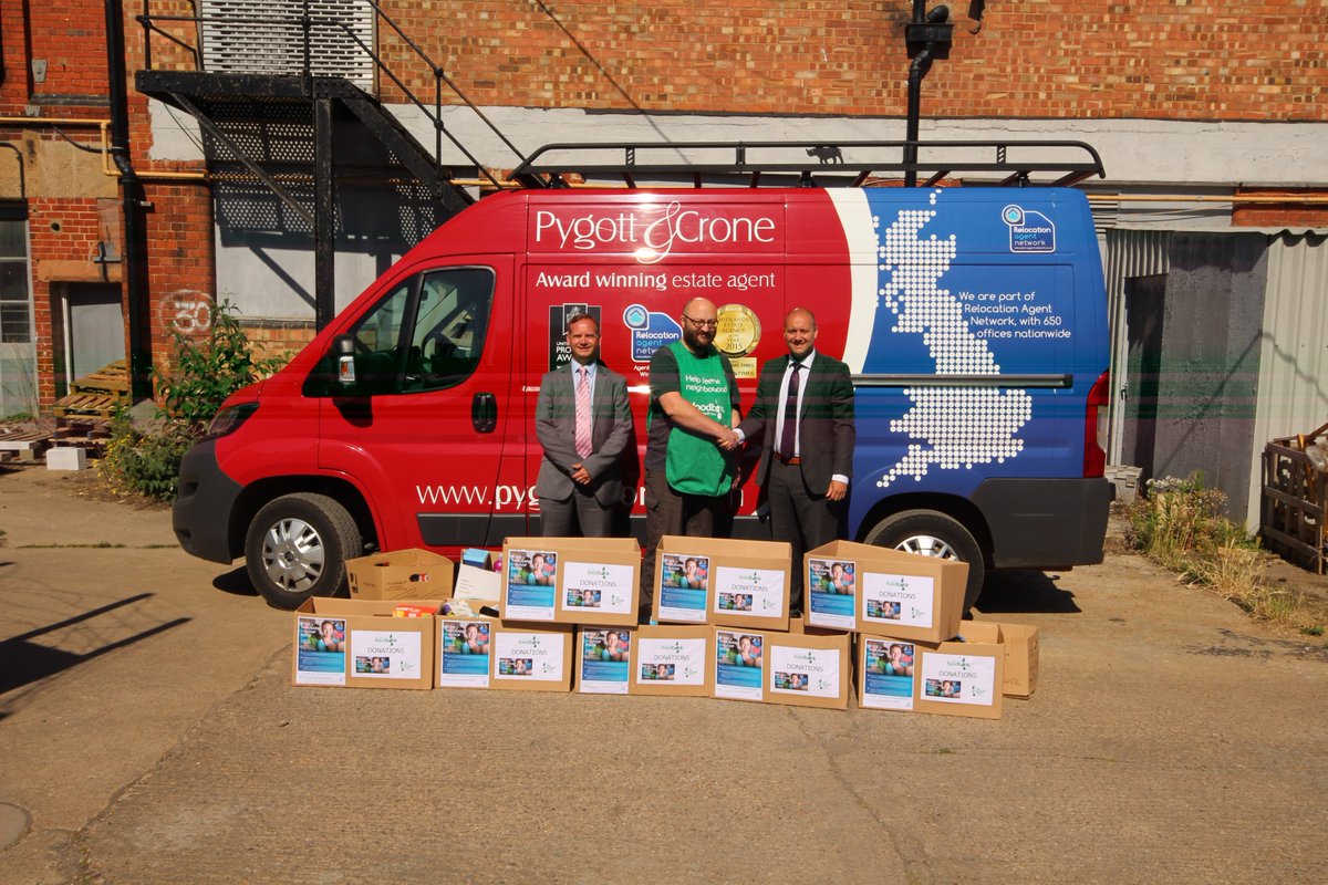 PygottandCrone's tweet photo. #OneThousandItemsOfFood THE OFFICIAL RESULTS ARE IN. With amazing support from customers @PygottandCrone collected an amazing 1627 items of food for our local food banks, & 6511 items nationwide with the support of @RelocationAgent Network. Blog here: https://t.co/VPVtkLRXyW https://t.co/OA7qLbzwgO