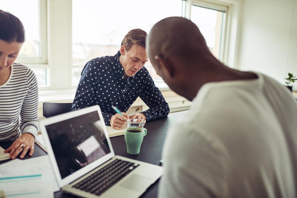 joshbklein's tweet photo. Tech innovation has transformed target customers into digital entities, meaning industries have to transform as well. Here are some strategies to consider on your #digitaltransformation journey: https://t.co/Fbzd1wOxJF @Forbes https://t.co/GVbDyJ7AXG