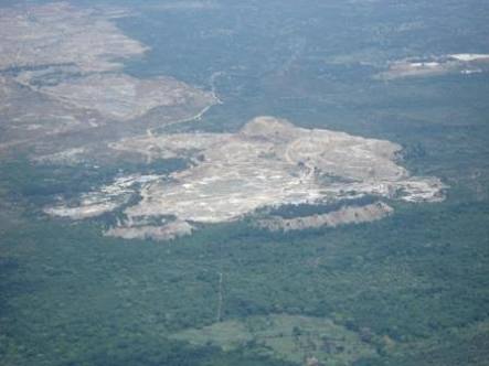 8. This is aerial view of salem magnasite , hundreds of acres of forest land have been destroyed for this magnasite, several villages destroyed, complete rape of salem forest. Courtesy both DMK & ADMK. Now these very ppl DMK in particular talking about environment is funny indeed