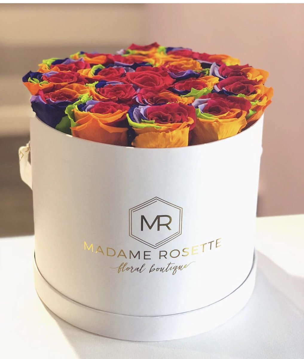 Try to be a 🌈 in someone’s cloud 💚💛🧡❤️💜
#rainbow #eternityroses #luxuryroses #love #FridayMotivation #friyay 
instagram.com/p/BknFu6VgvZS/…