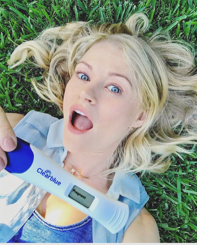 rumbellebetch's tweet photo. AHHHH SHE’S PREGNANT AGAIN IM SO EXCITED AND HAPPY FOF THEM!!💗😘 congrats 🎊 @emiliederavin @EricBilitch https://t.co/2gvUkDvT0p