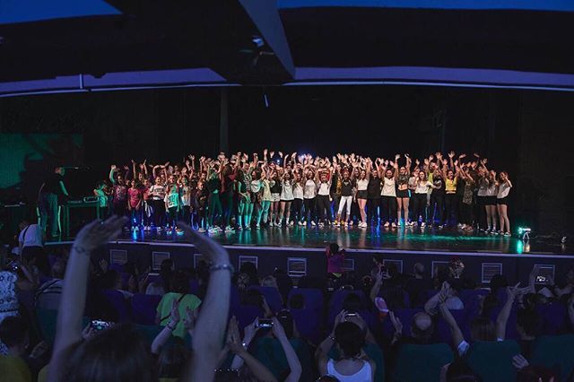 A #tv to our final concert! #kidsofbeatrix #ourteam #ourfuture #ourpride #beatrixcrew #dancers #hiphop #concert instagram.com/p/Bkm7VManyJU/