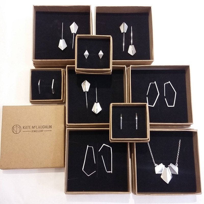 boovake's tweet photo. A top-up of silver jewellery from Perth-based jeweller Kate McLaughlin. So lucky to have her on our doorstep...
#madeinPerth #madeinscotland #modernscottish #perth #scotland https://t.co/l8wmuGV76W