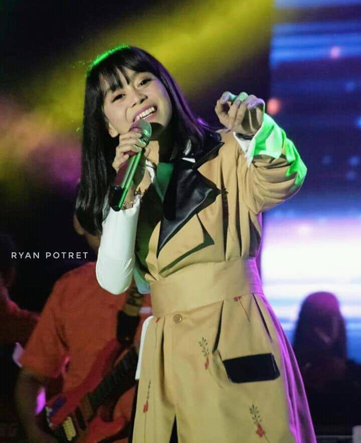 Acara masih panjang ga usah terburu buru kita silaturahmi lewat tweet
#LestyKejoraDiBP5