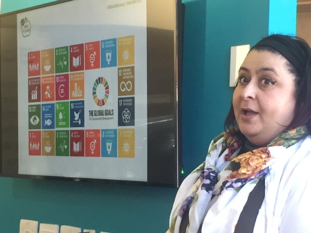 bbrown_studio's tweet photo. @HalehMoravej speaking about her amazing MetMUnch social enterprise @CUSocEnt #ImpactEngine have “purposeful fun” with “action teaching” “by doing you become” just some of her amazing ideas. A real inspiration https://t.co/tZxWnpH5op