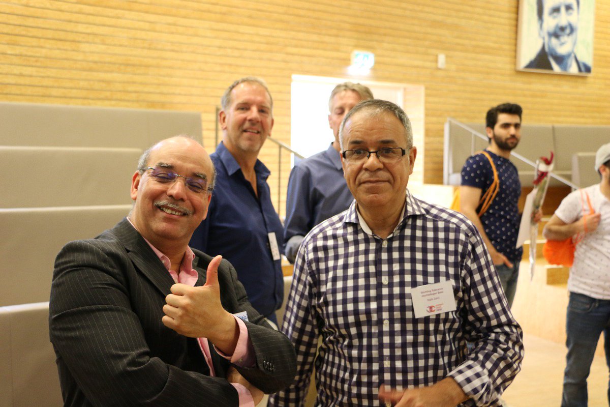 27/6  Certificaatuitreiking en netwerkbijeenkomst K!X WORKS in Zeist. Georganiseerd door @RSD_KRH , <a href="/Movisie1/">Movisie</a> en <a href="/n_zahri/">Najib Zahri</a> tolérance.nu
Binnen het K!X programma worden statushouders toegerust richting de arbeidsmarkt door trainingen, bedrijfsbezoeken en netwerkmeetings.