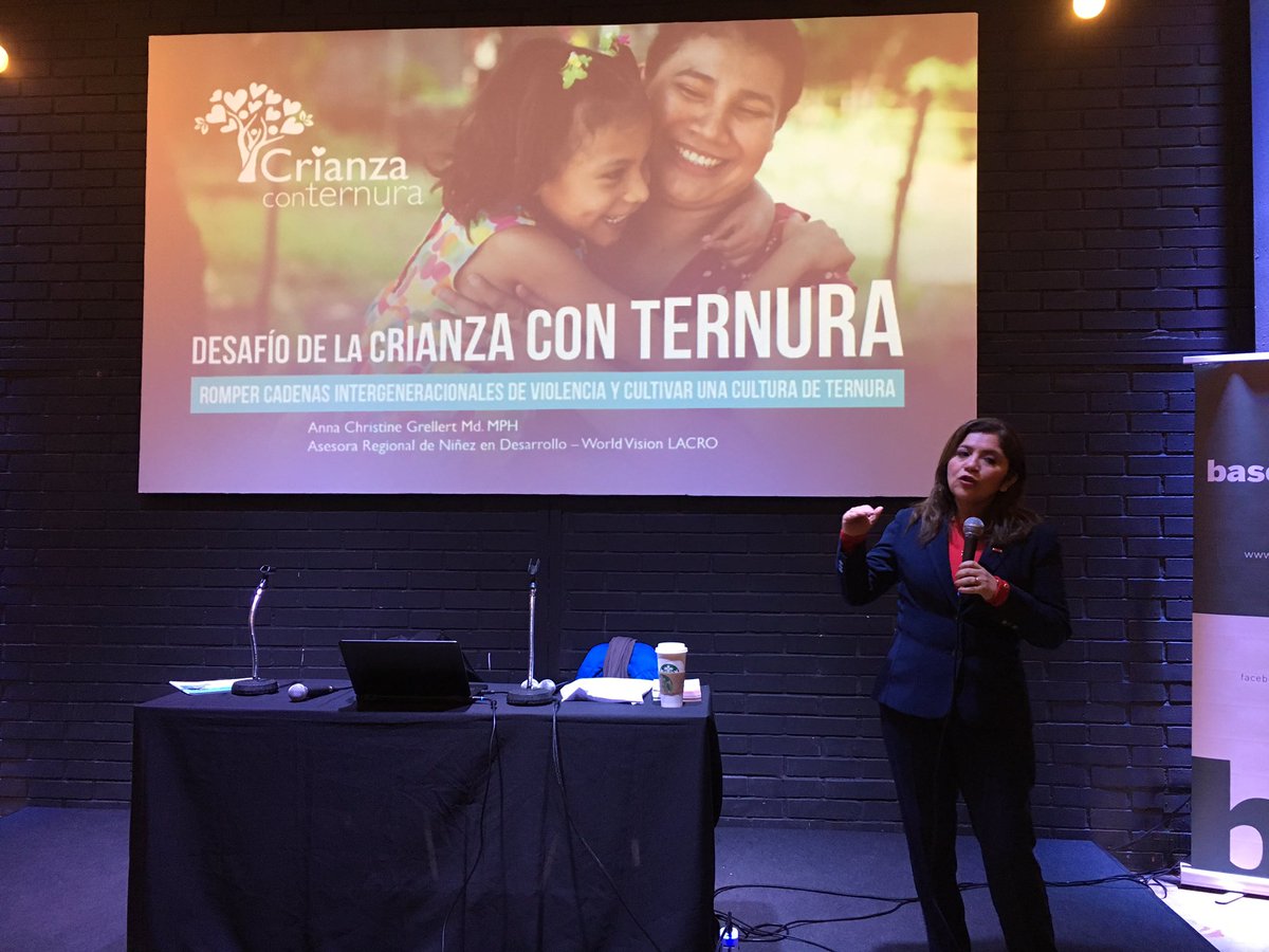 WorldVisionCHL's tweet photo. @sanconang da inicio a nuestro taller de Crianza con Ternura con junto a funcionarios del #Sename en @basepublica junto a @AGrellert #ModelosDeCrianza #infancia https://t.co/aCpWoSM7CY